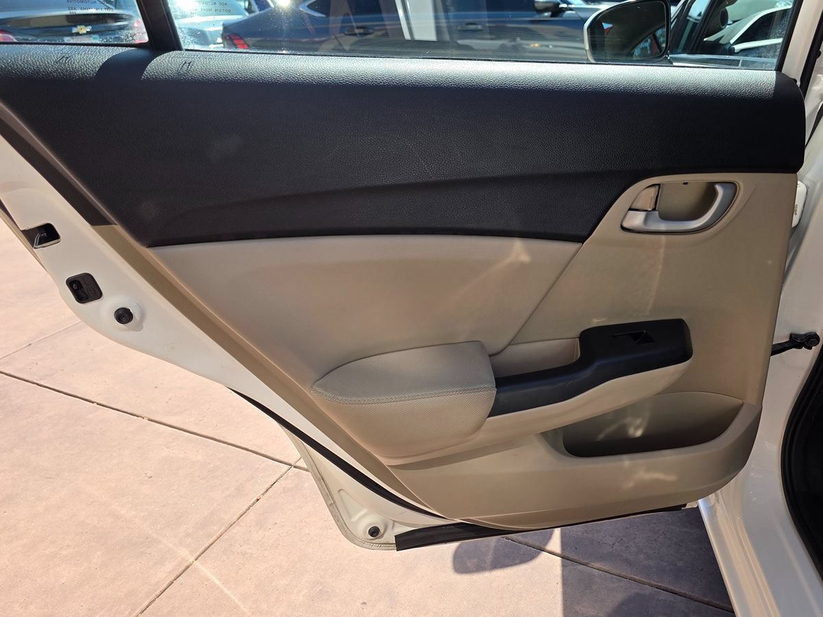 Used 2015 Honda Civic SE image 23