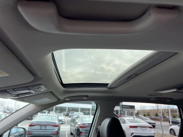 Certified 2025 Kia Telluride S image 30