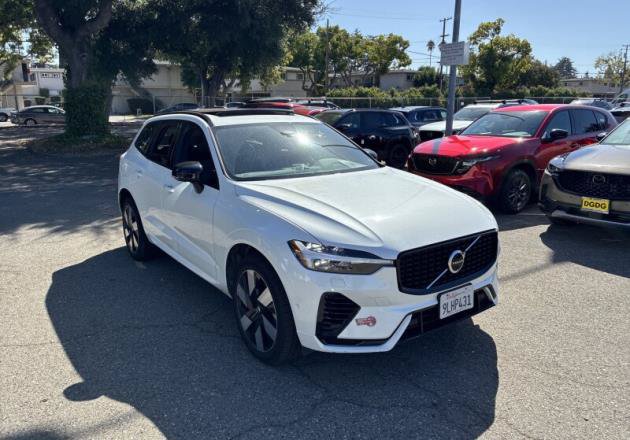 Used 2024 Volvo XC60 T8 Plus w/ Protection Package Premier AWD/4WD image 2