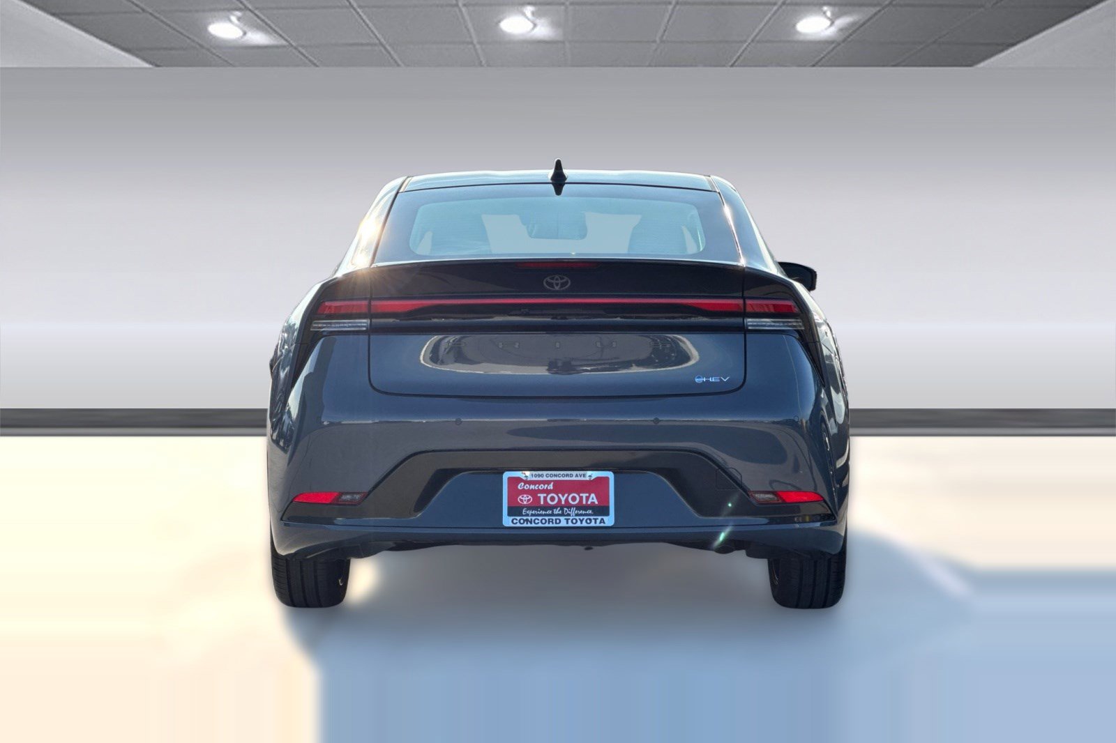 New 2026 Toyota Prius LE FWD image 9