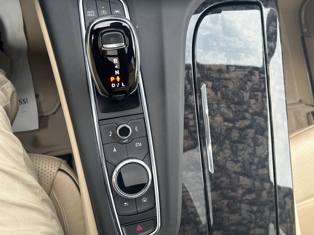 Used 2021 Cadillac Escalade Premium Luxury w/ Performance Package image 34