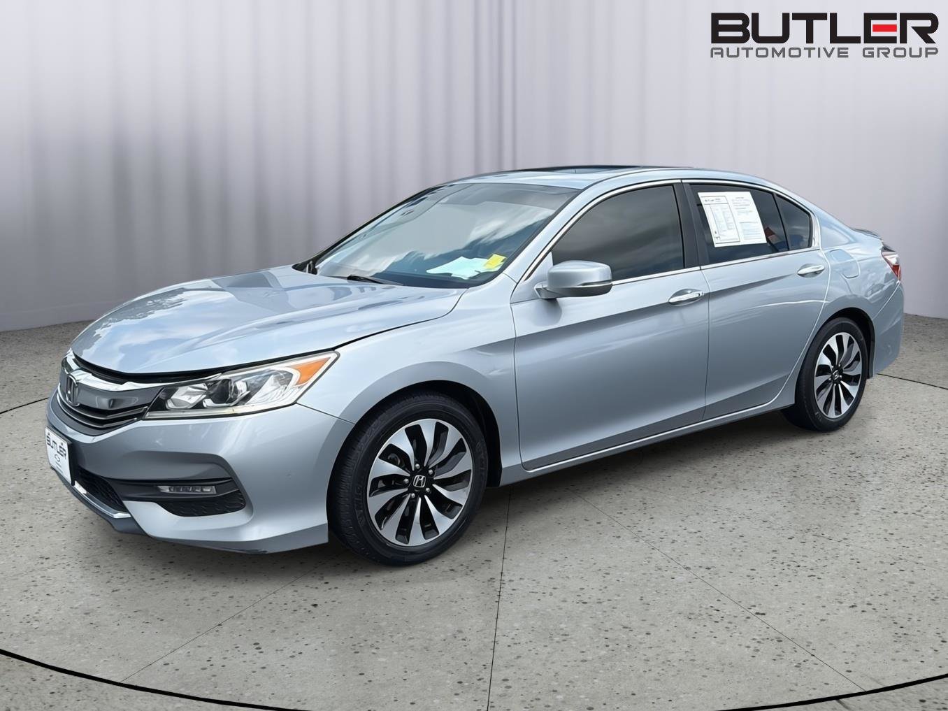 Used 2016 Honda Accord EX image 2