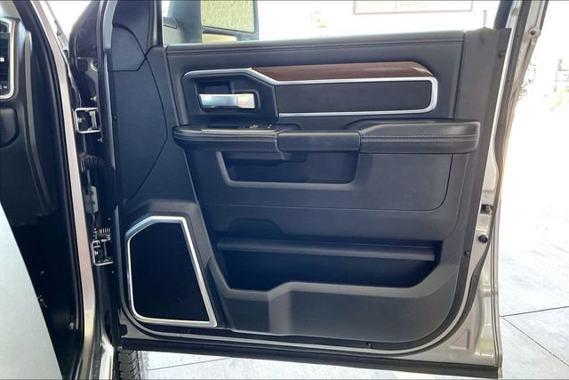 Used 2024 RAM 2500 Laramie AWD/4WD image 23