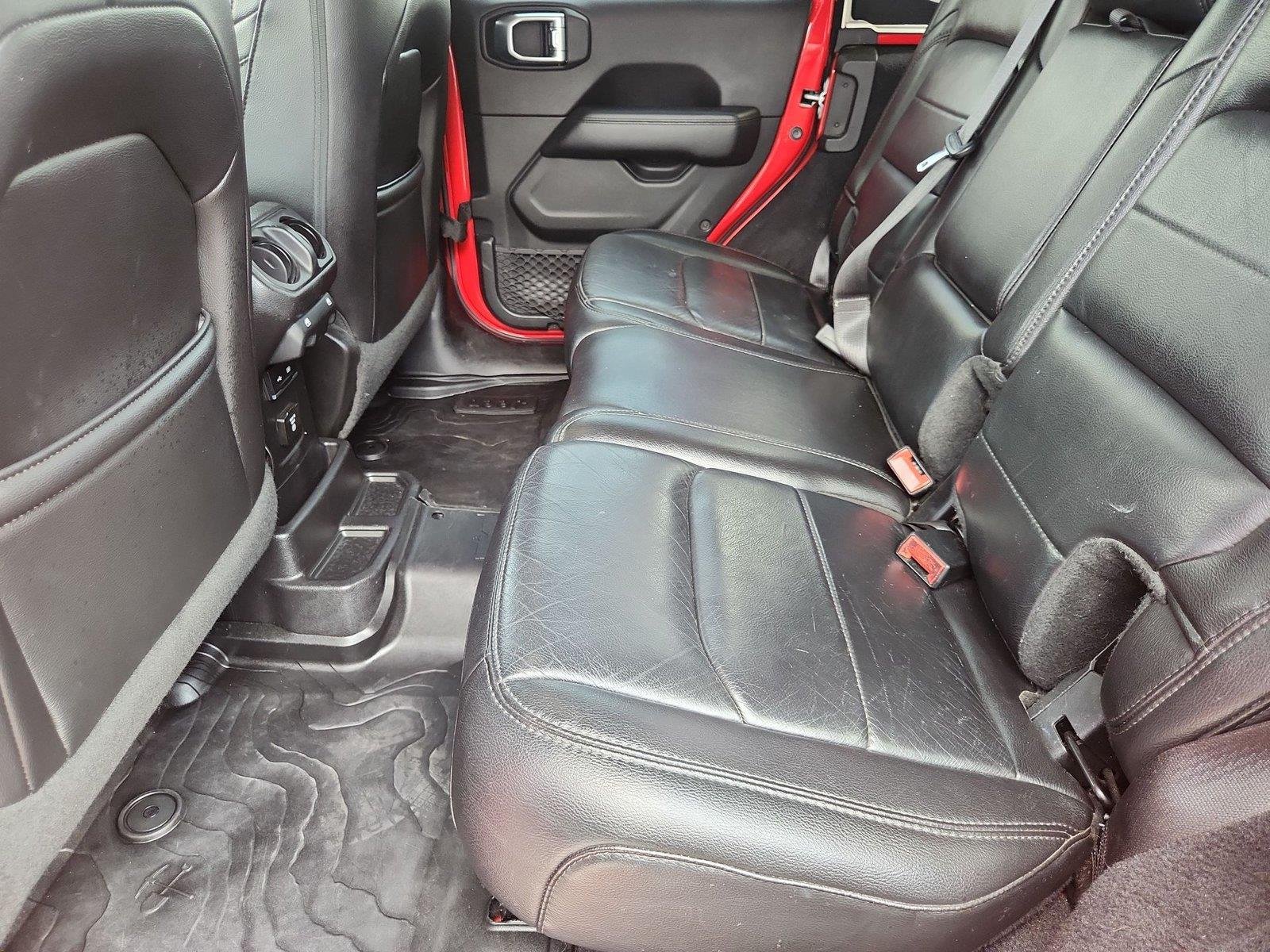 Used 2019 Jeep Wrangler Unlimited Sahara AWD/4WD image 24