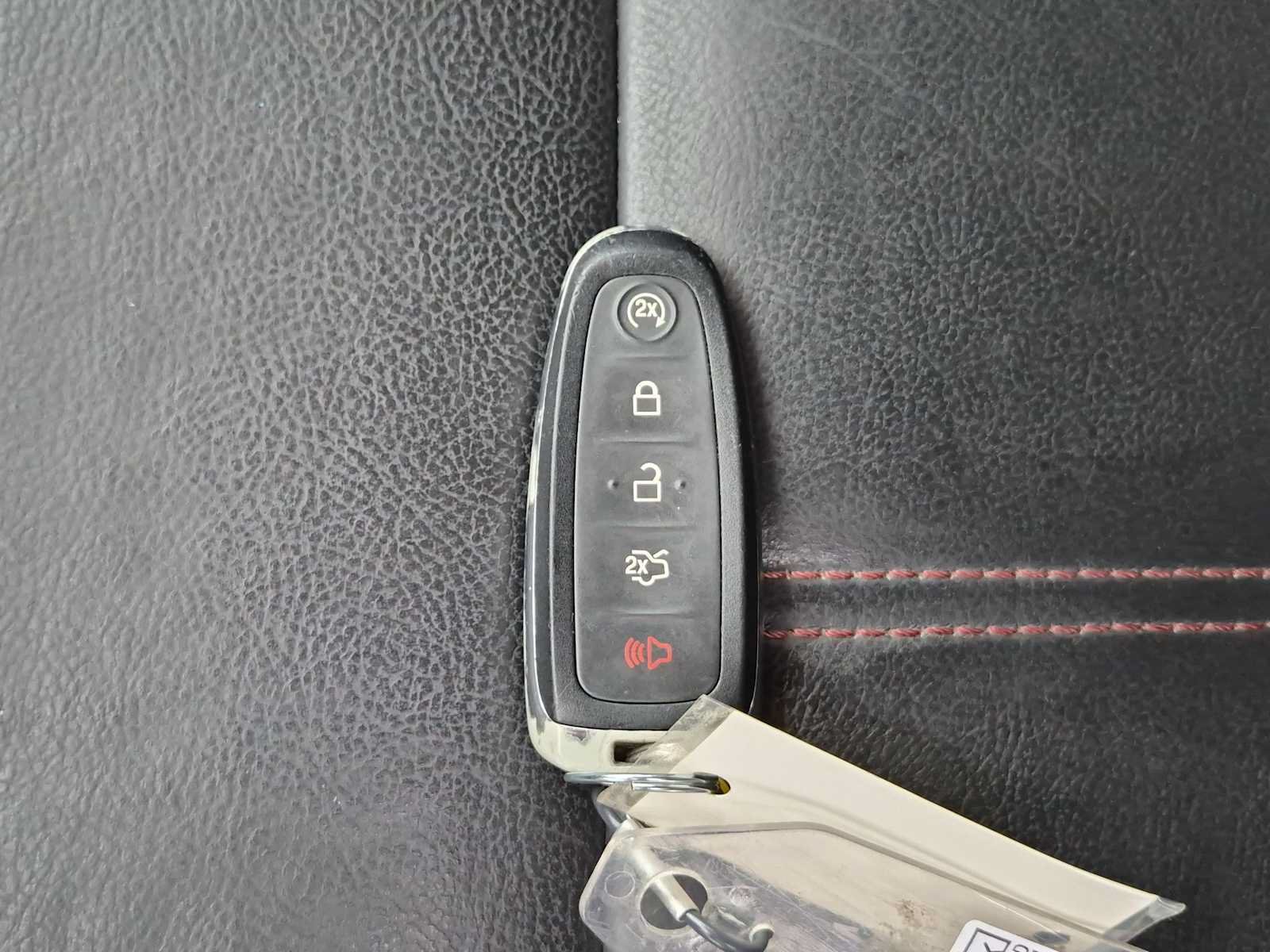 Used 2014 Ford Edge Limited w/ Equipment Group 302A AWD/4WD image 37