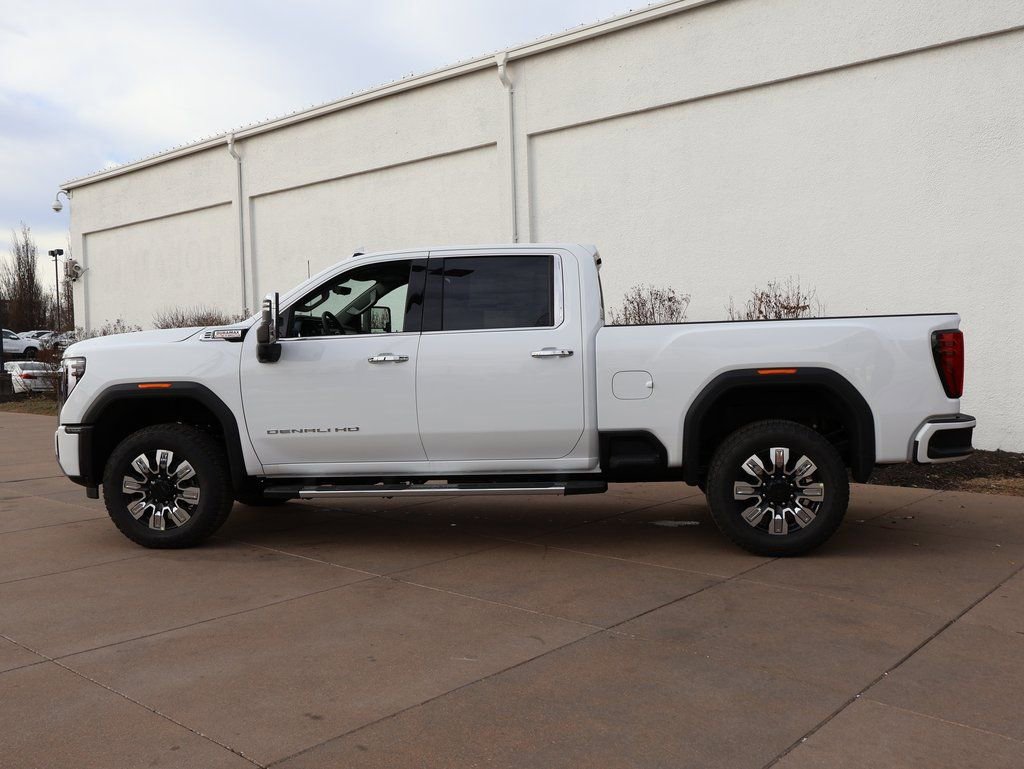 New 2026 GMC Sierra 2500 Denali w/ Denali Reserve Package image 2