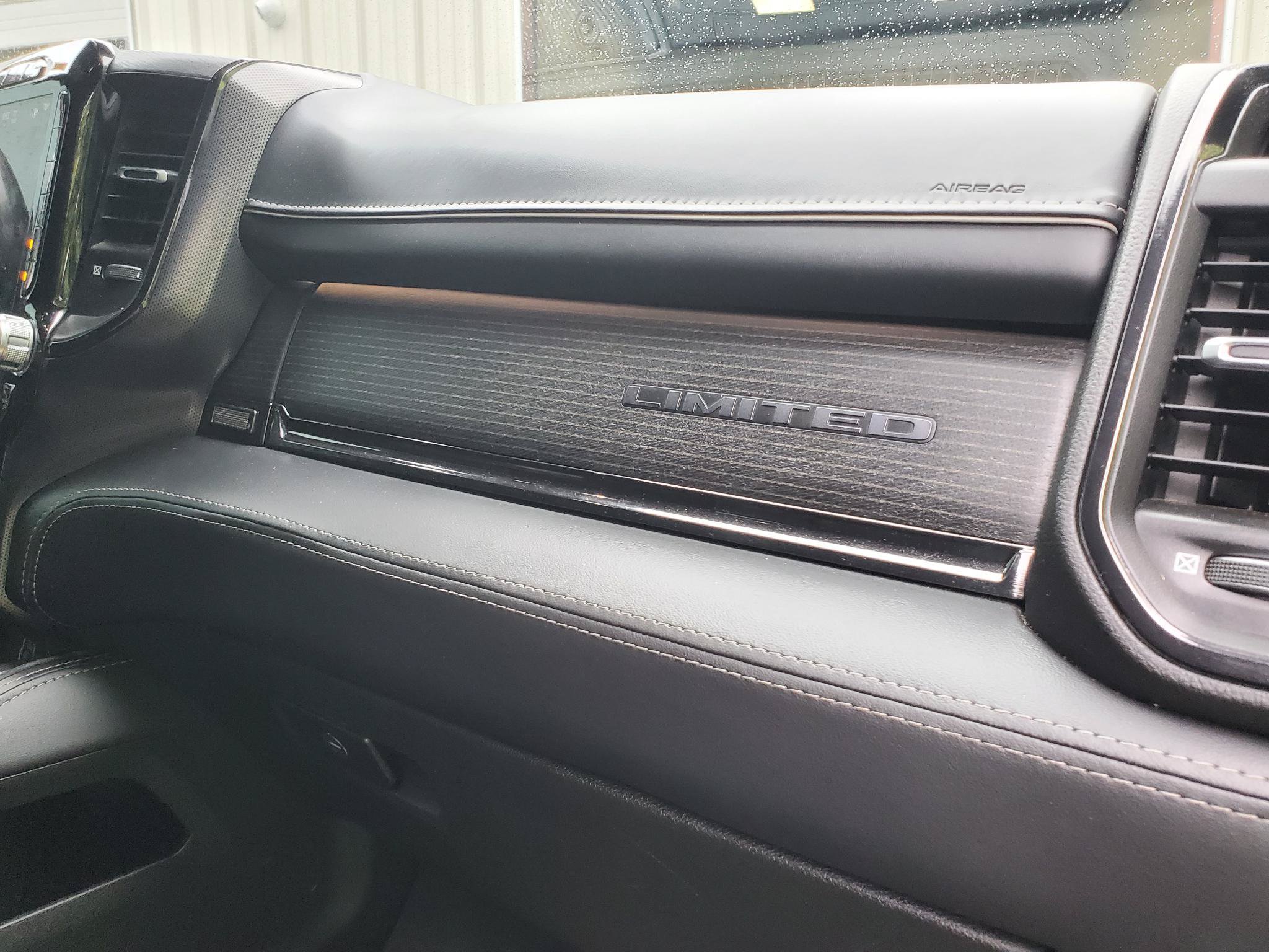 Used 2022 RAM 2500 Limited AWD/4WD image 38