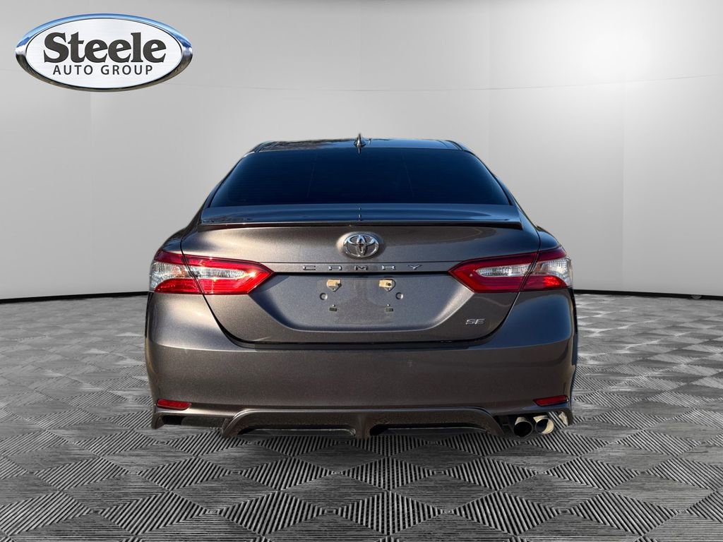 Used 2020 Toyota Camry SE image 4
