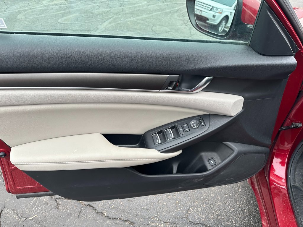 Used 2019 Honda Accord LX image 9