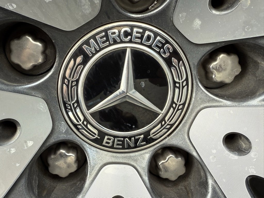 Used 2025 Mercedes-Benz GLS 450 4MATIC image 7