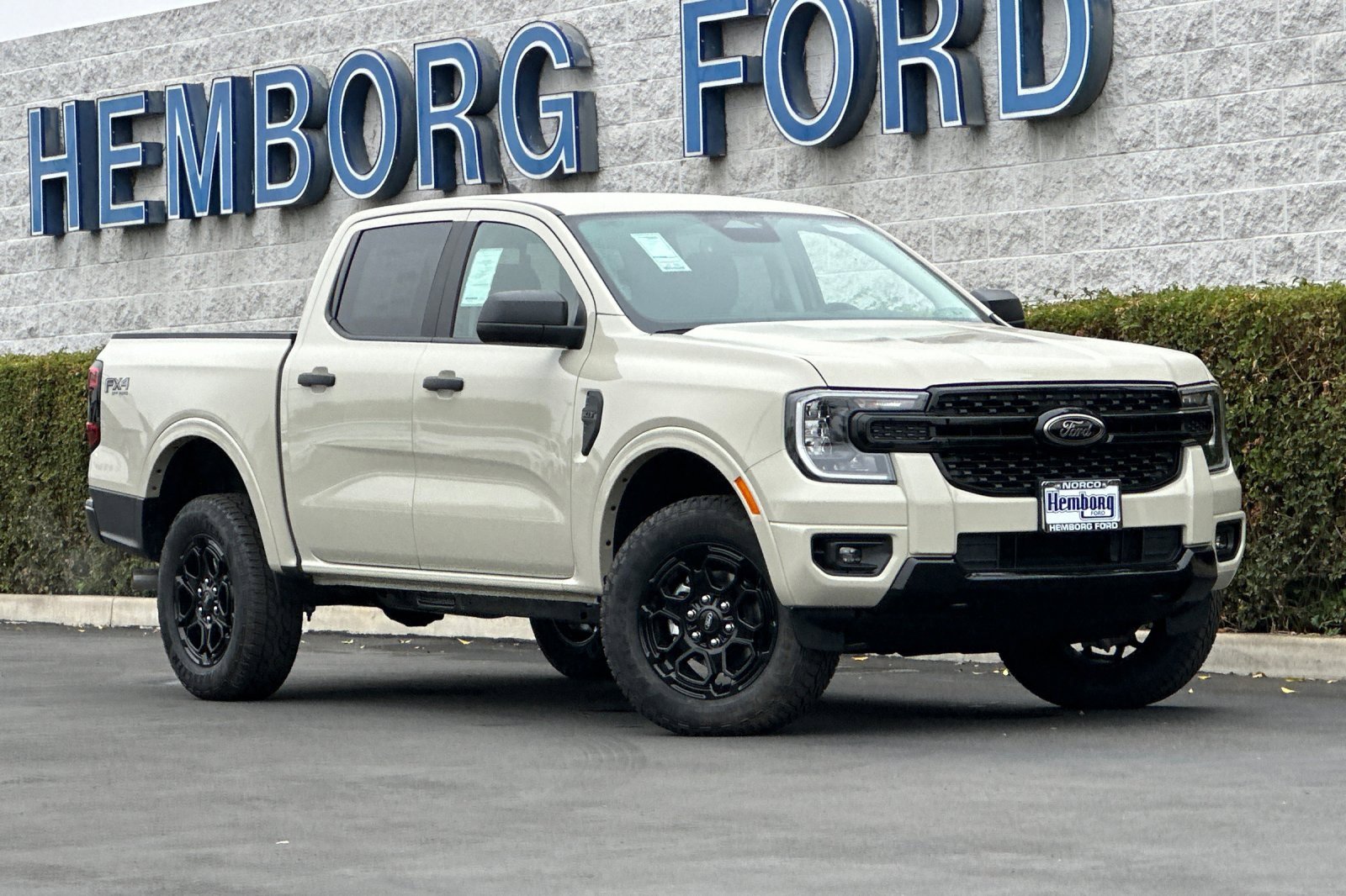 New 2025 Ford Ranger XLT w/ FX4 Off-Road Package image 2