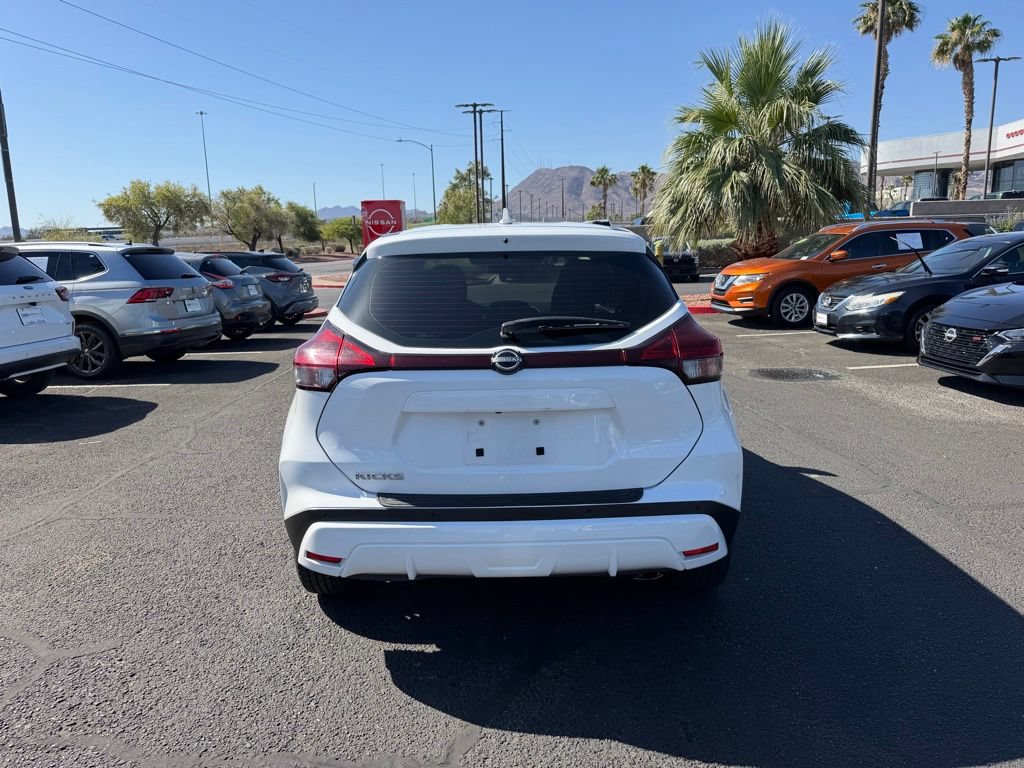 Used 2022 Nissan Kicks S FWD image 6