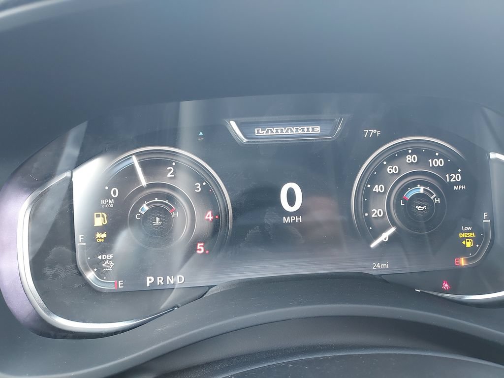 New 2026 RAM 2500 Laramie AWD/4WD image 15
