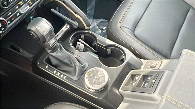 New 2025 Ford Bronco Badlands image 25