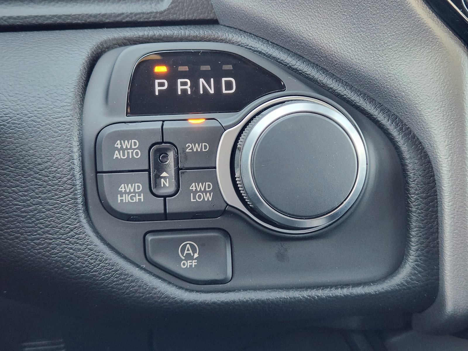 New 2026 RAM 1500 4x4 Crew Cab image 17