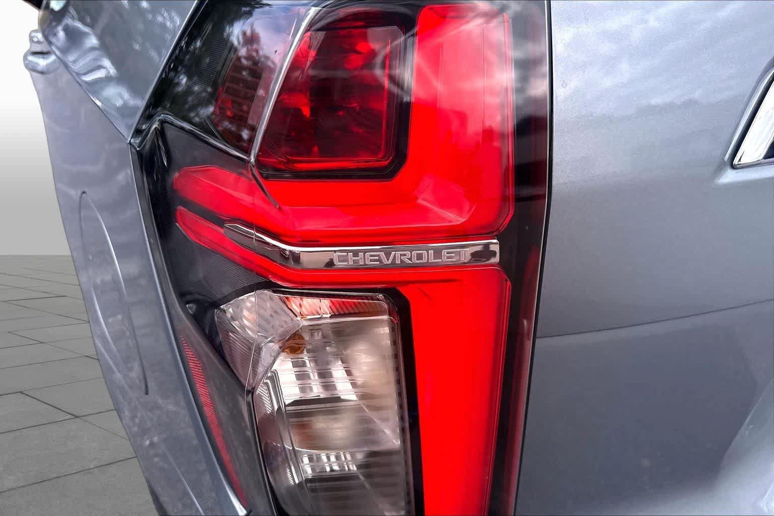 Used 2024 Chevrolet Tahoe LT w/ Luxury Package RWD image 28