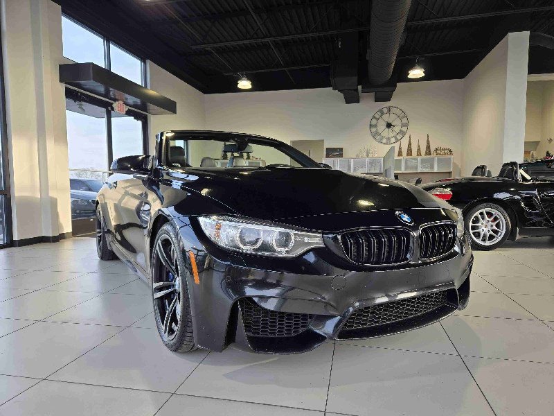 Used 2016 BMW M4 Convertible image 9
