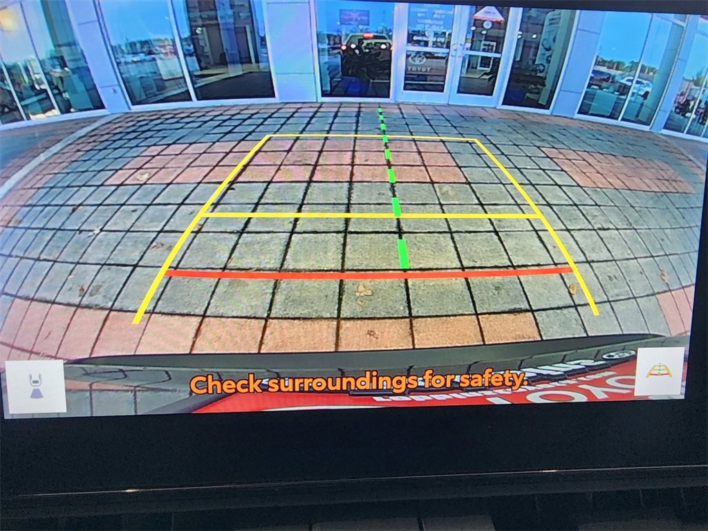 Used 2023 Toyota RAV4 XLE Premium image 23