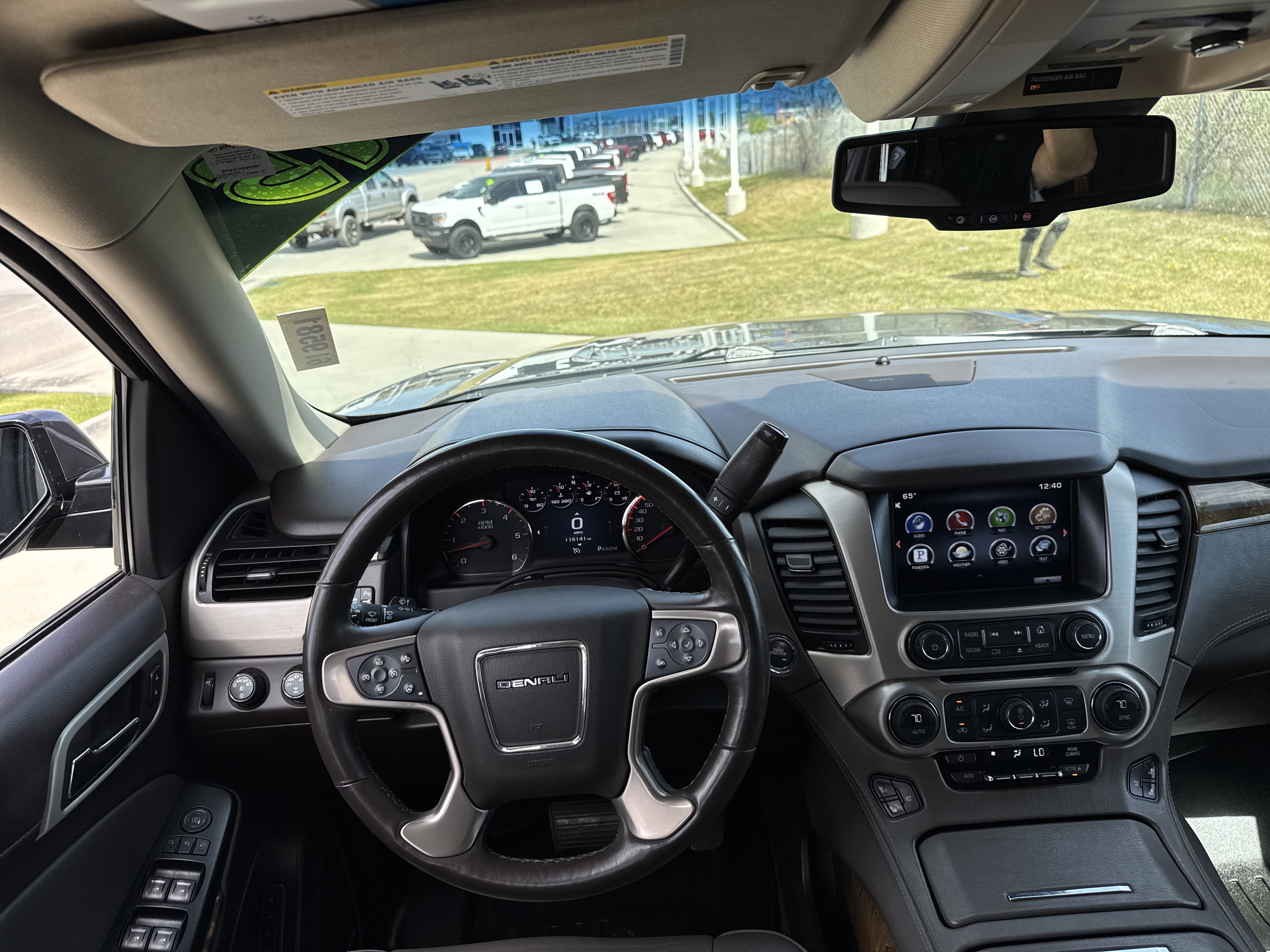 Used 2015 GMC Yukon Denali w/ Open Road Package image 18