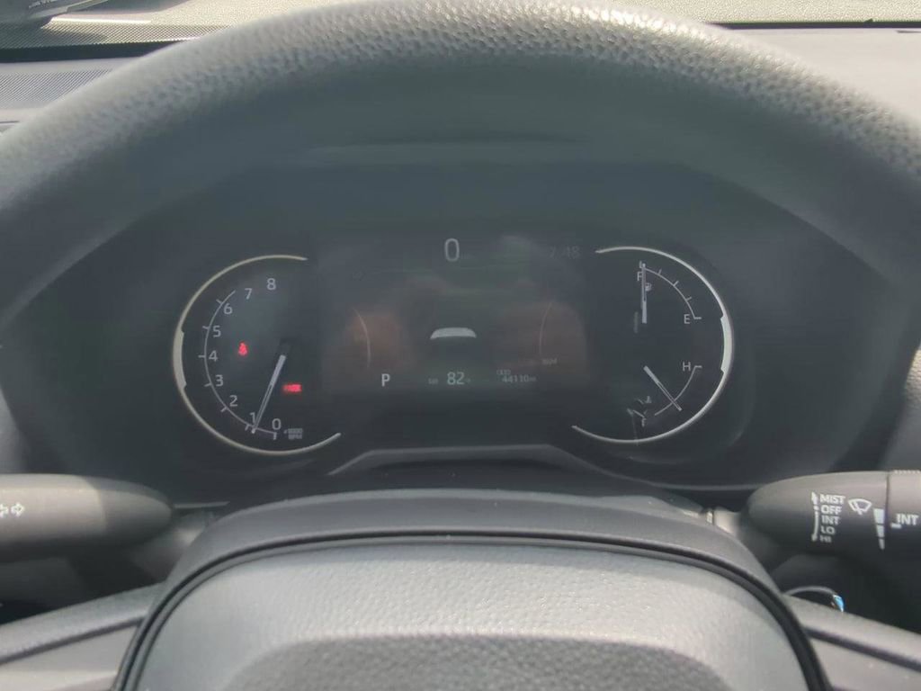 Used 2023 Toyota RAV4 XLE w/ Convenience Package image 24