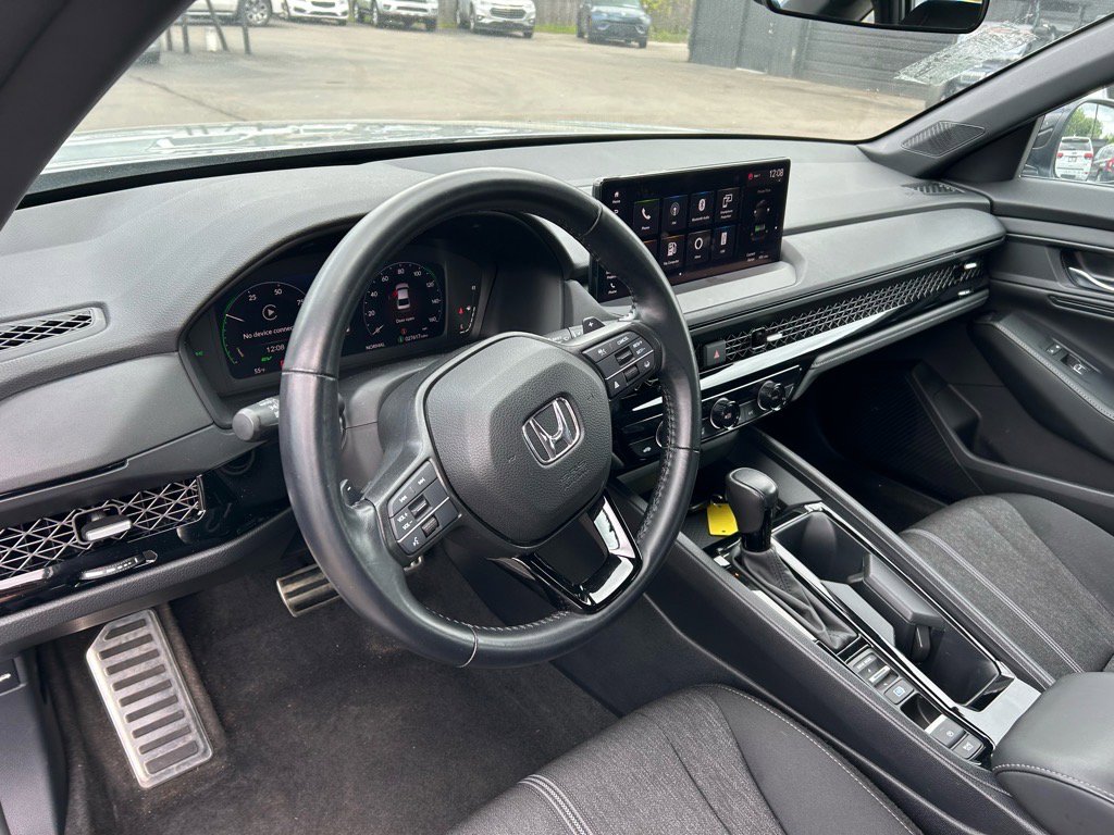 Used 2023 Honda Accord Sport image 11