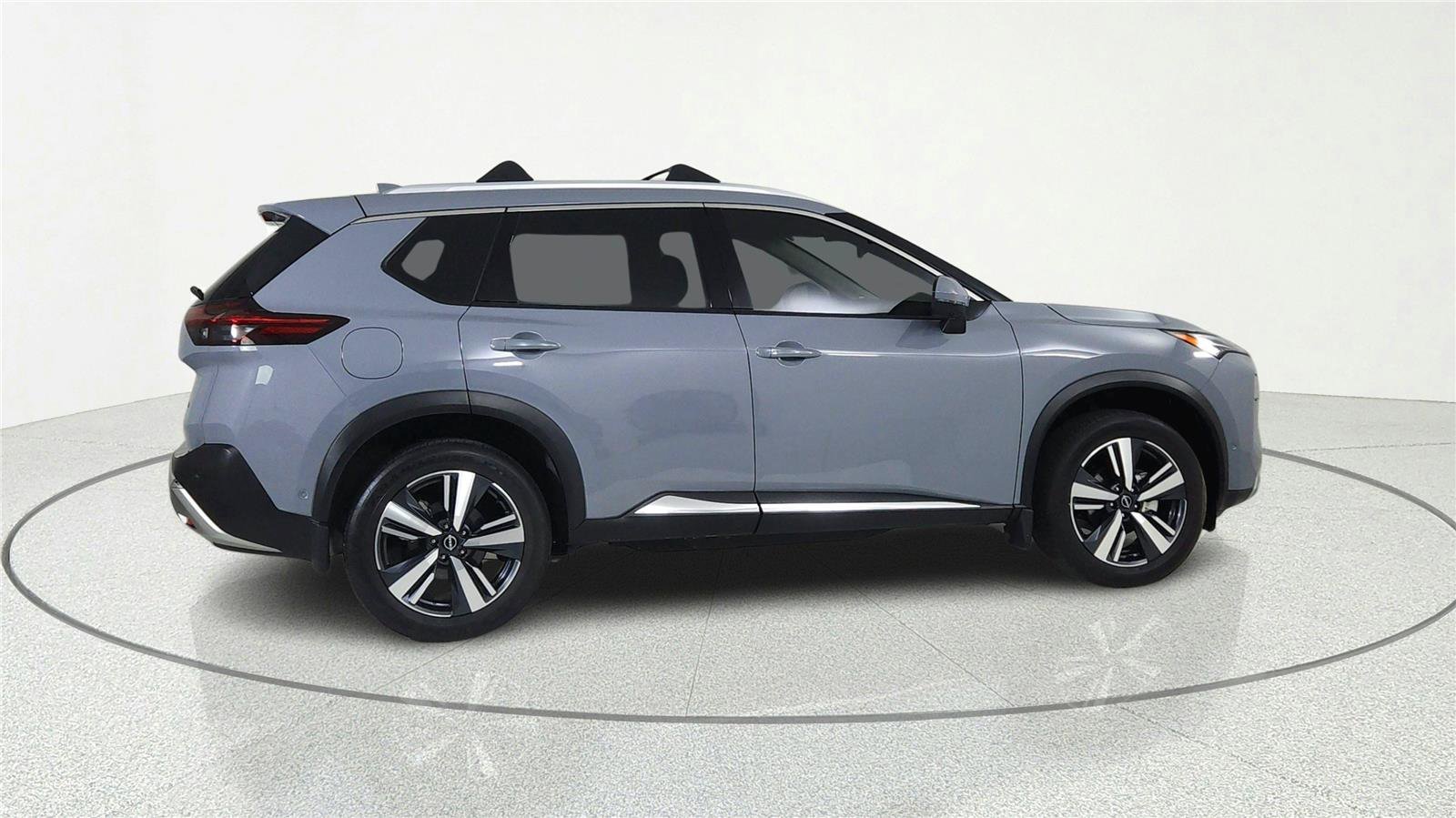 Used 2023 Nissan Rogue Platinum w/ Platinum Premium Package FWD image 4