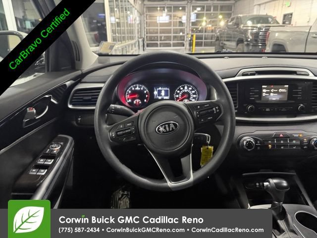 Used 2017 Kia Sorento FWD image 31