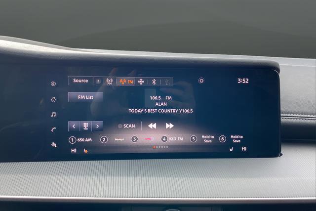 Used 2025 Nissan Murano SV AWD/4WD image 14