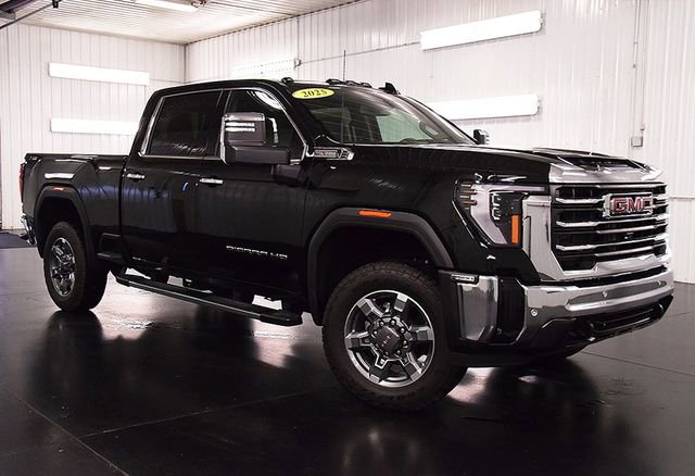 New 2025 GMC Sierra 2500 SLT w/ SLT Premium Package