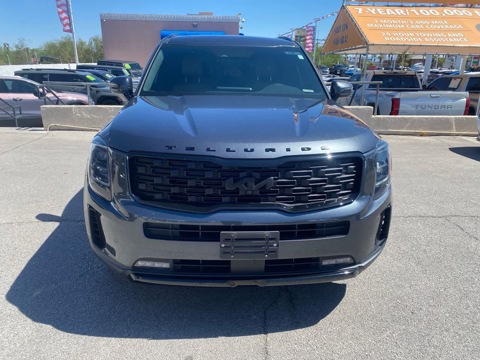 Used 2022 Kia Telluride SX w/ Nightfall Edition Package AWD/4WD image 2