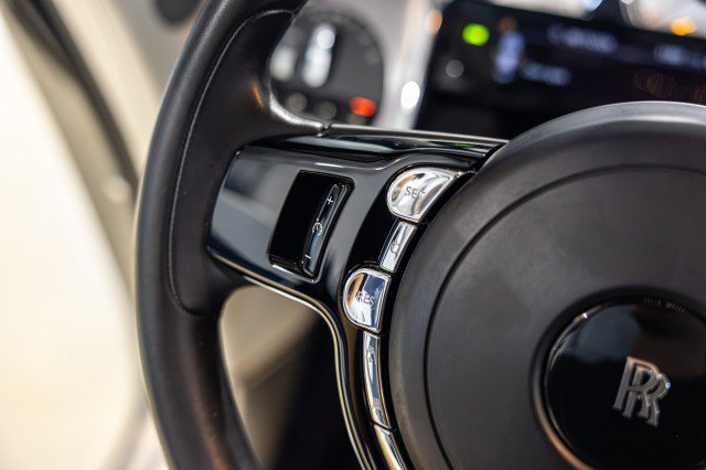 Used 2017 Rolls-Royce Wraith RWD image 34