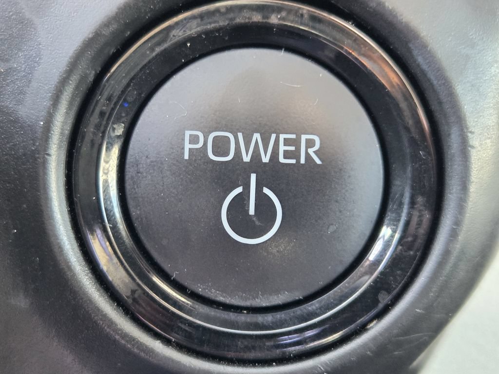 Used 2026 Toyota Sienna XLE FWD image 22