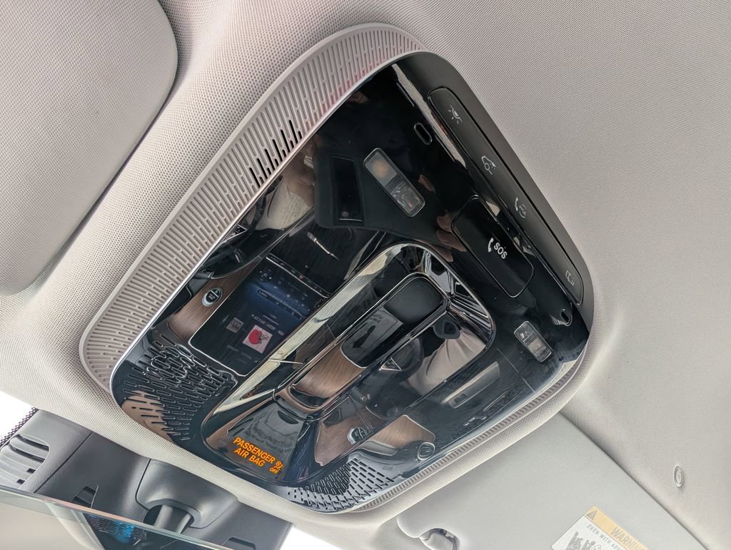 Used 2023 Mercedes-Benz GLC 300 4MATIC image 30