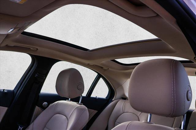 Used 2018 Mercedes-Benz C 300 4MATIC Sedan image 11