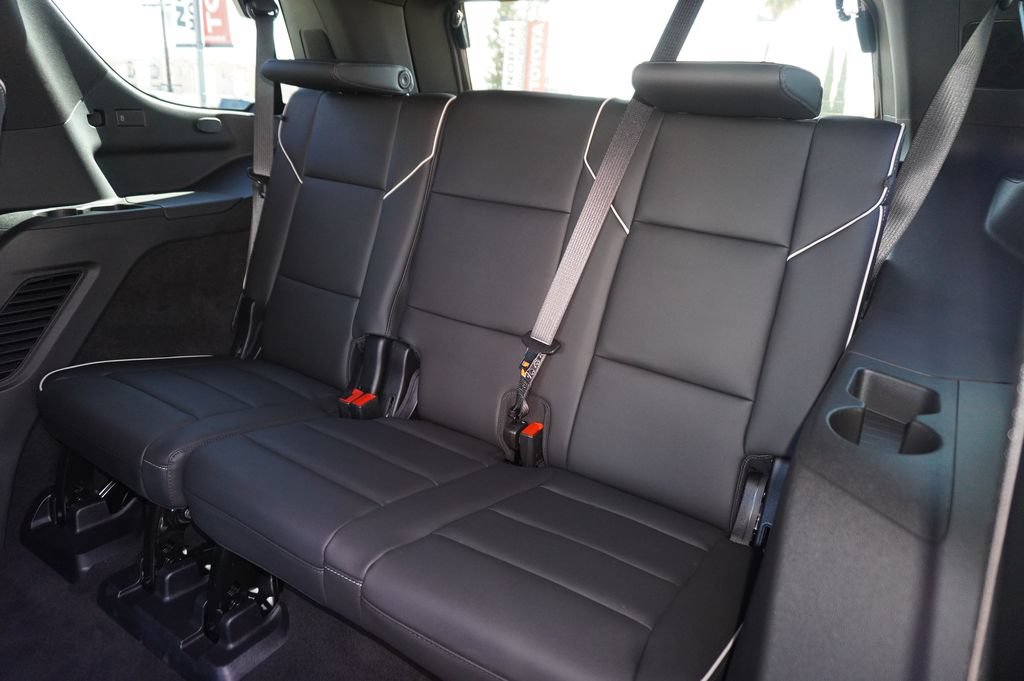 Used 2026 Cadillac Escalade Luxury RWD image 10