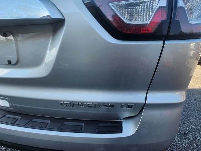 Used 2013 Chevrolet Traverse LS AWD/4WD image 23
