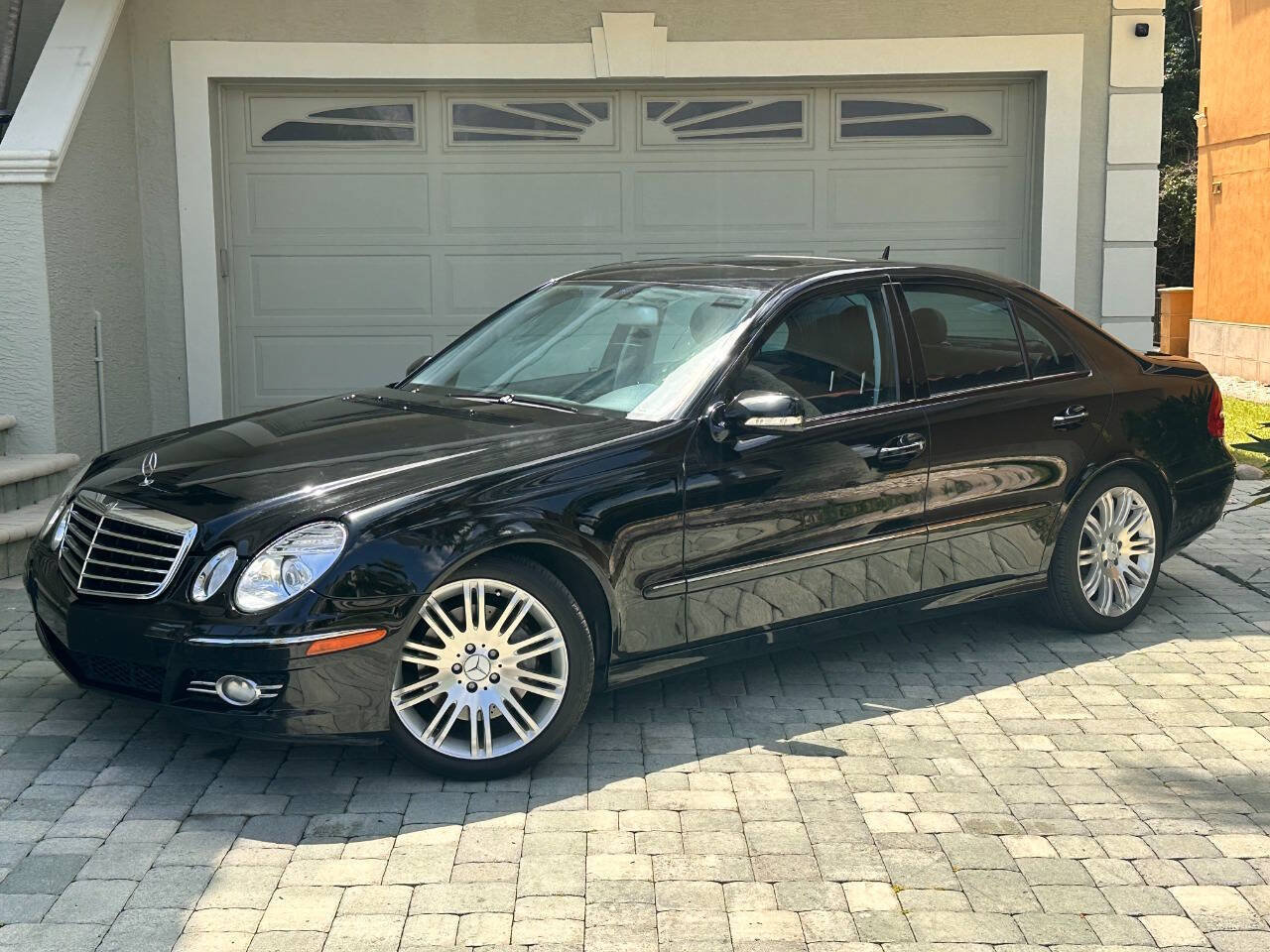 Used 2007 Mercedes-Benz E 350 Sedan image 4