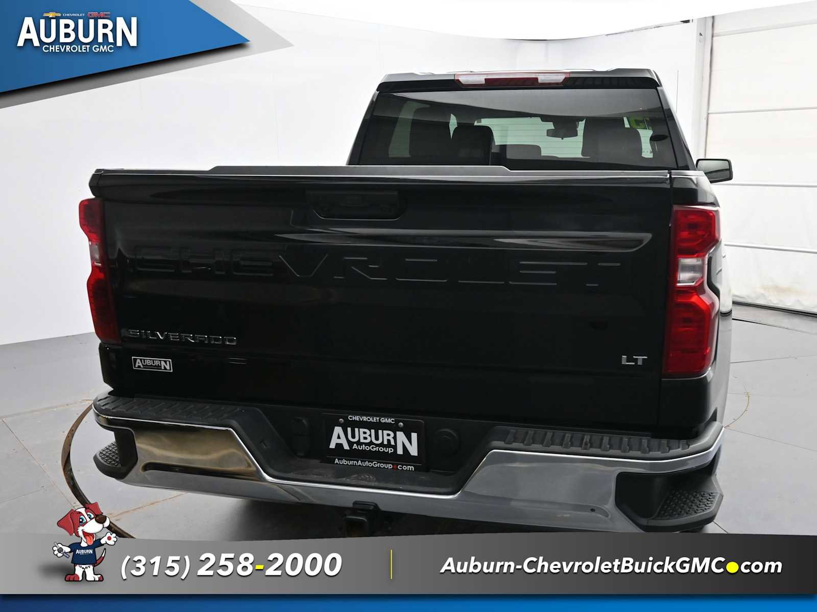 Used 2025 Chevrolet Silverado 1500 LT image 3