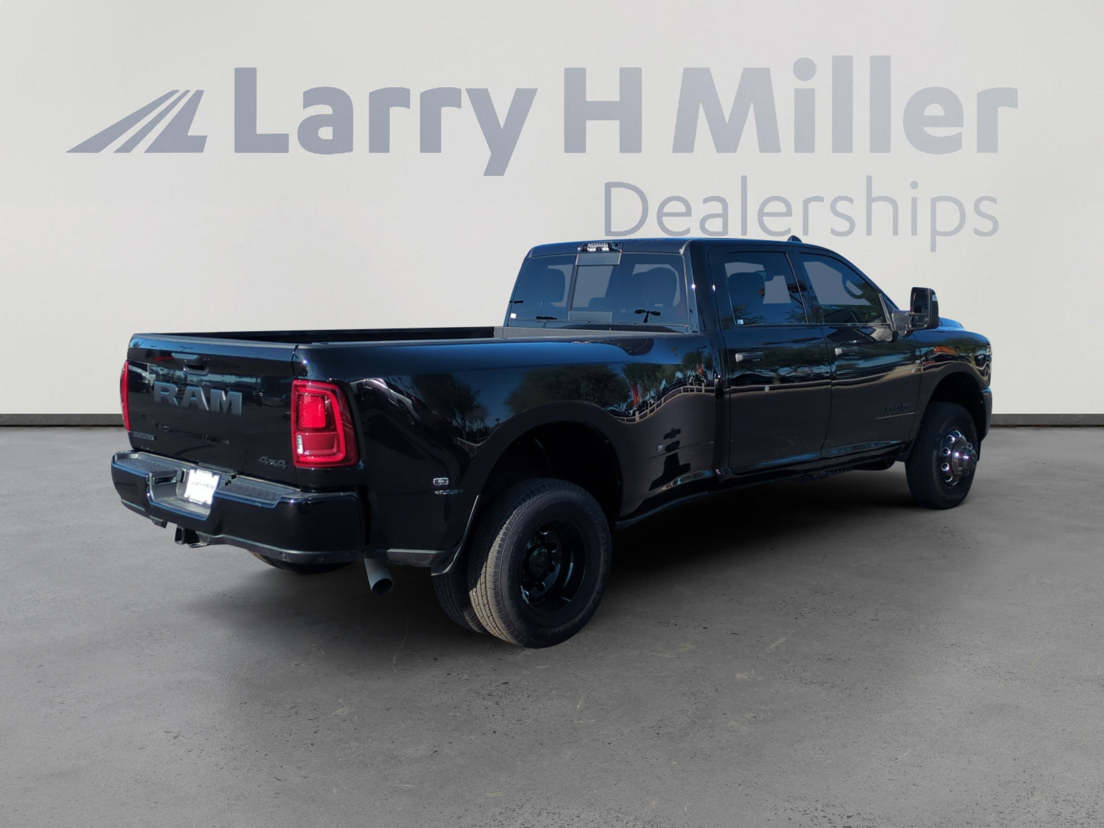 New 2025 RAM 3500 Big Horn image 5