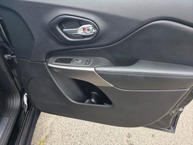 Certified 2021 Jeep Cherokee Limited w/ Elite Package image 24