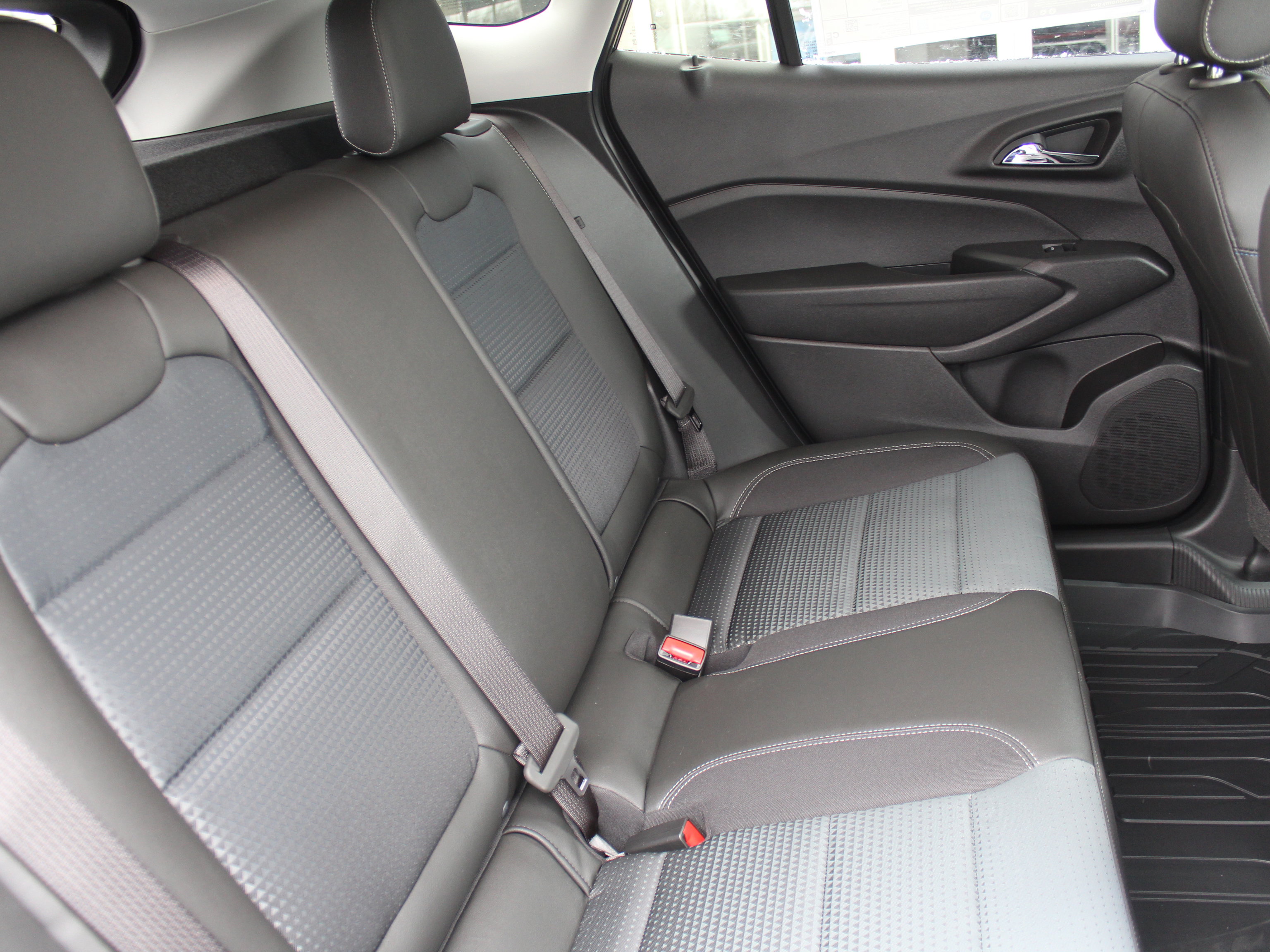 New 2026 Chevrolet Trax LT w/ Driver Confidence Package image 16