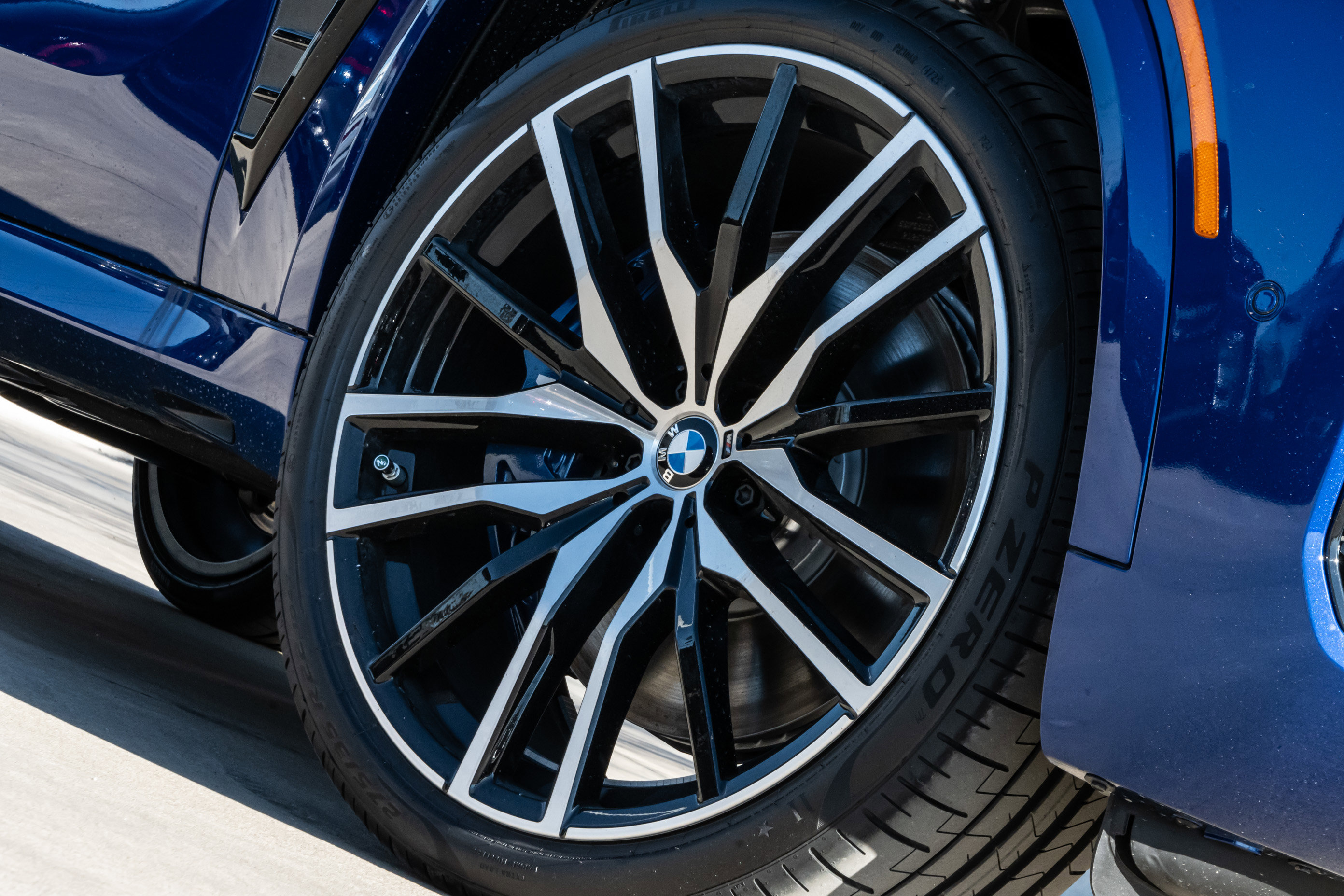 New 2026 BMW X5 M60i image 8