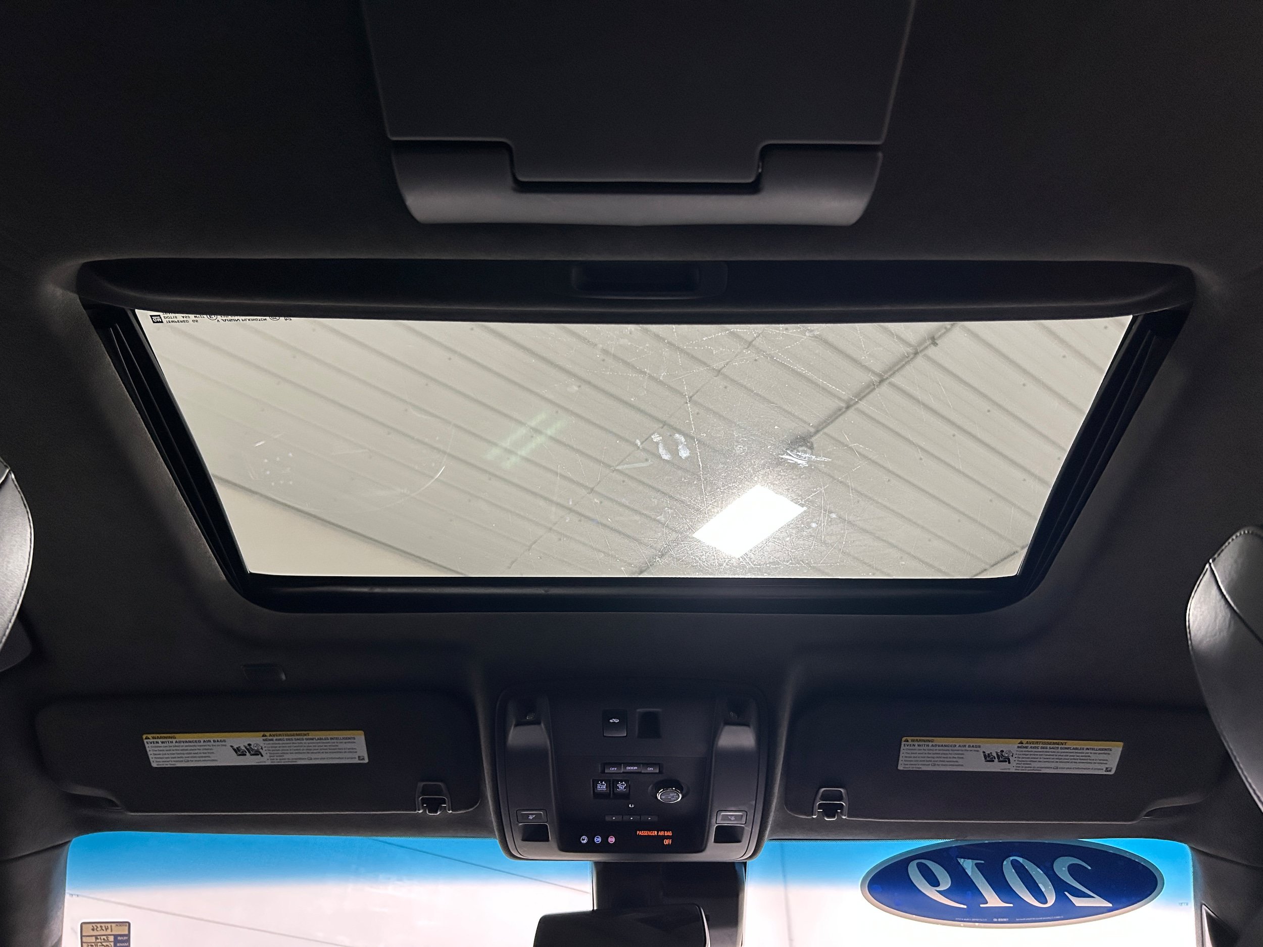 Used 2019 Cadillac Escalade ESV Platinum AWD/4WD image 29