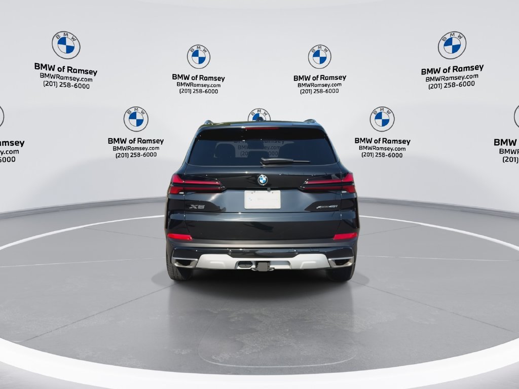 Used 2024 BMW X5 xDrive40i w/ Premium Package AWD/4WD image 7