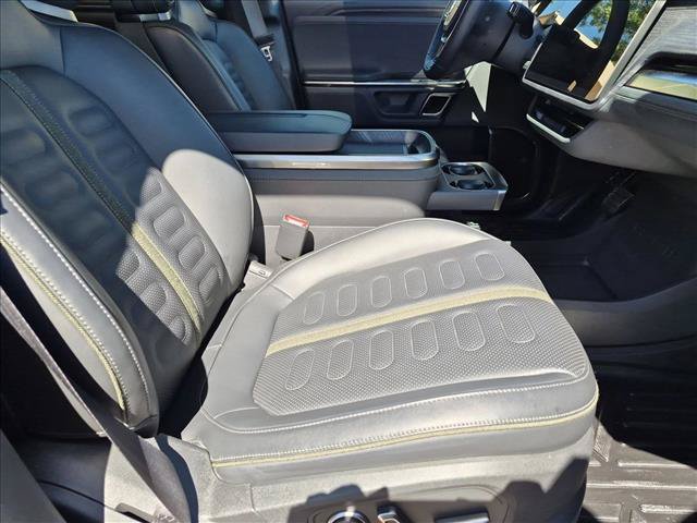 Used 2024 Rivian R1T Adventure Dual AWD/4WD image 20