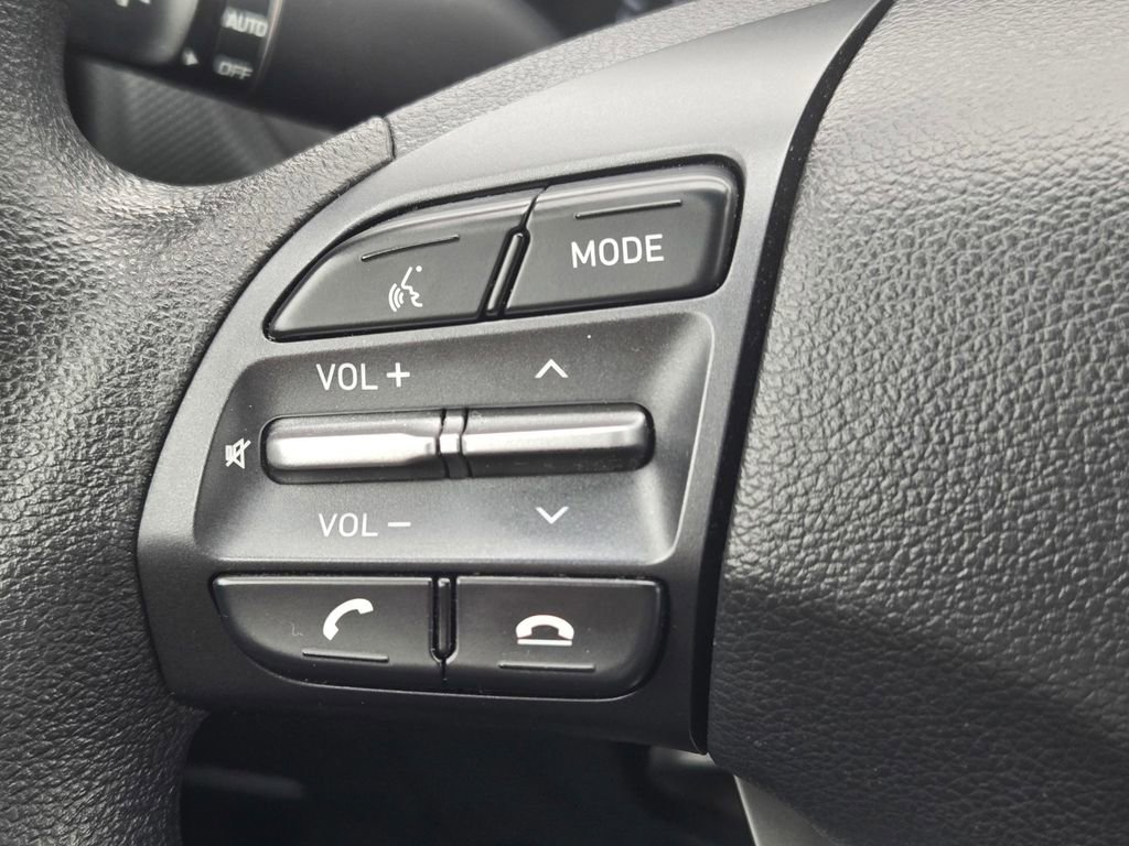 Used 2019 Hyundai Kona SE FWD image 22