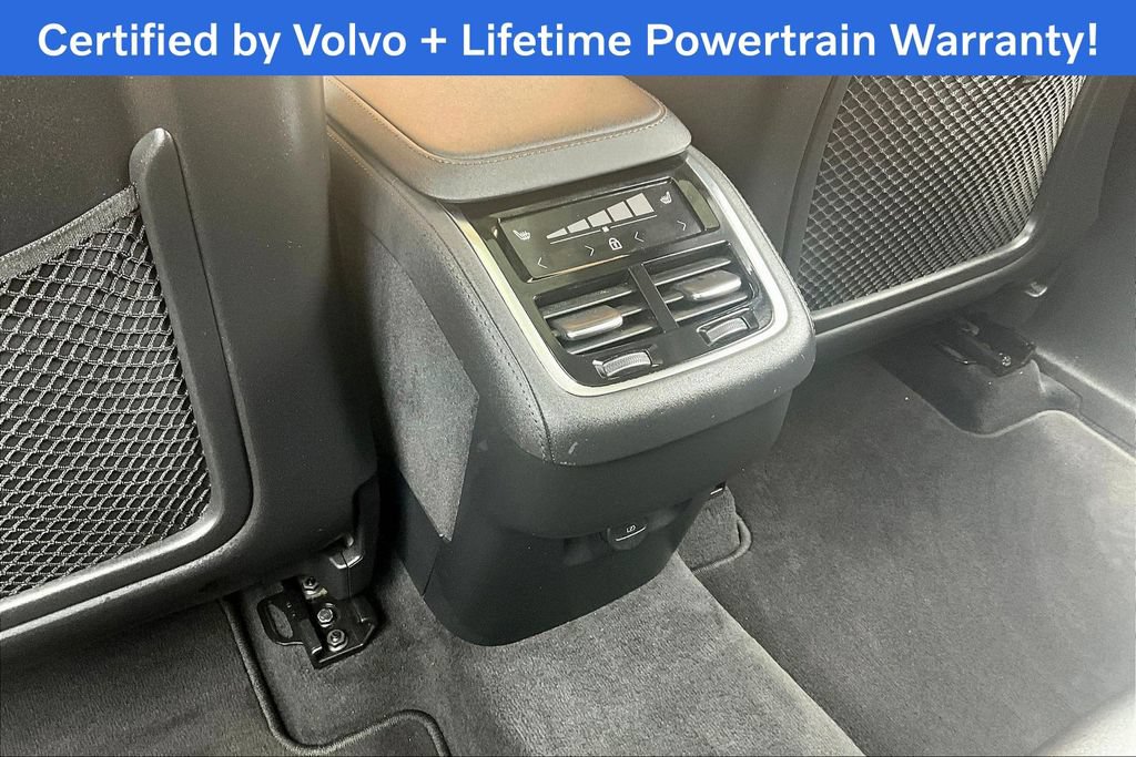 Used 2025 Volvo XC90 B6 Plus AWD/4WD image 31