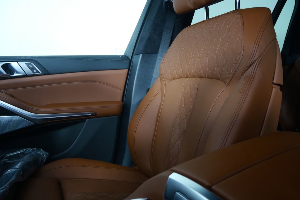 New 2026 BMW ALPINA XB7 image 27