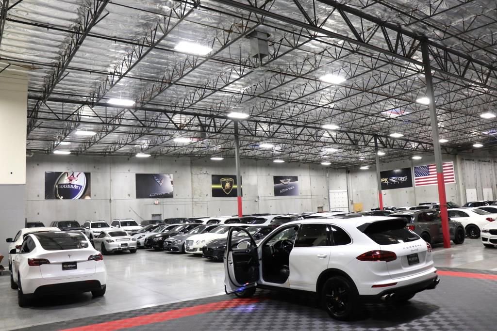 Used 2018 Porsche Cayenne S image 14