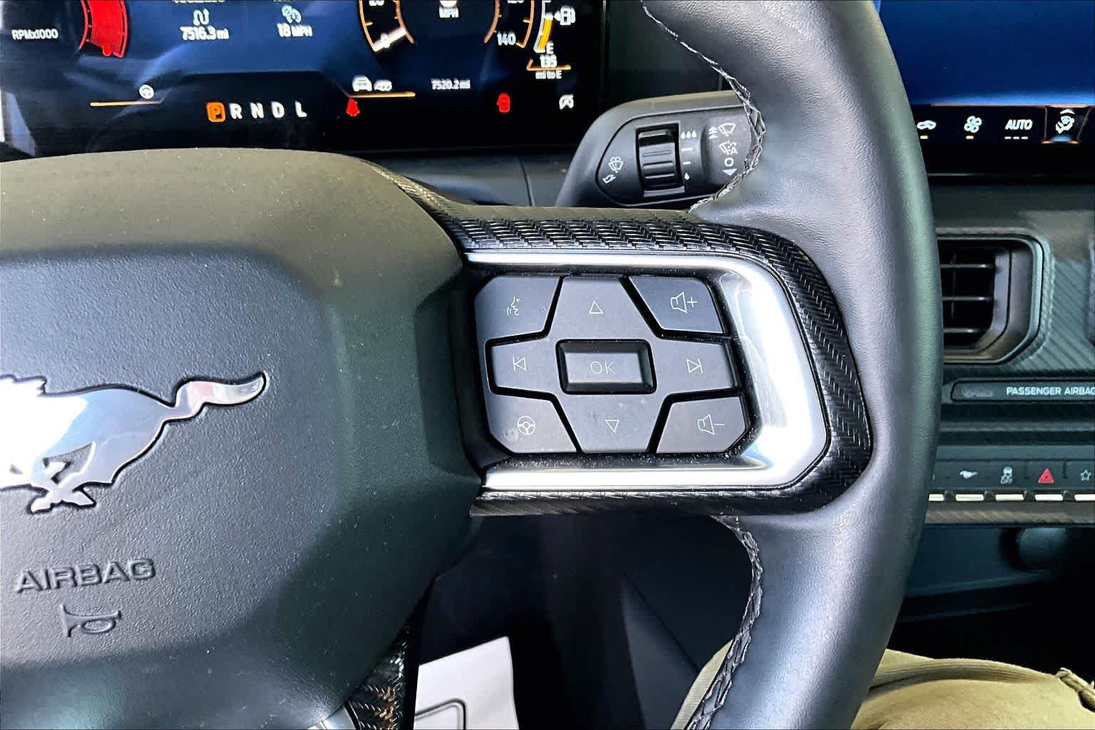 Used 2025 Ford Mustang Coupe RWD image 21